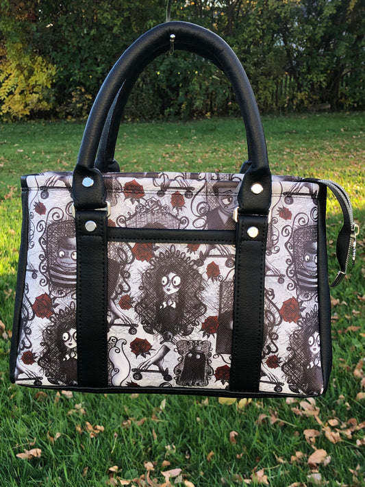 Layla Handbag “Kooky Family”